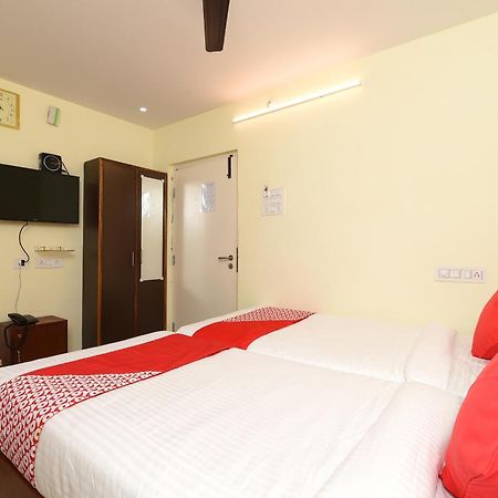 Blossom Suites Bangalore Bagian luar foto