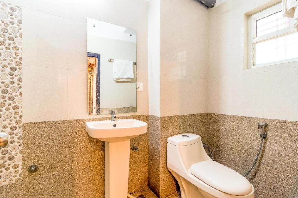 Blossom Suites Bangalore Bagian luar foto